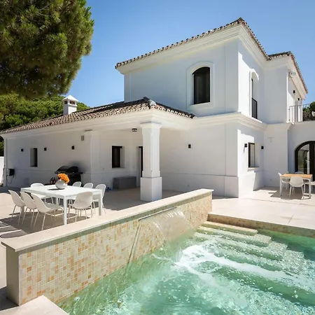 Villa Lioness Exclusive With Pool And Sauna