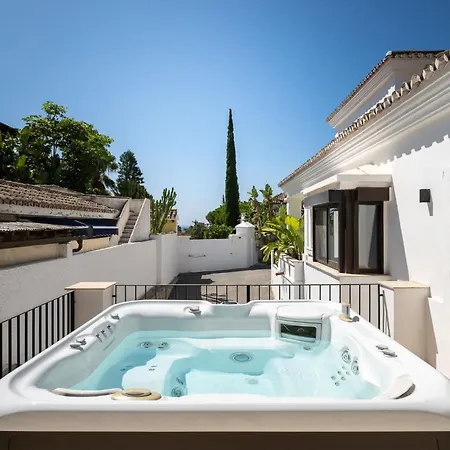 Lioness Exclusive With Pool And Sauna Villa Marbella