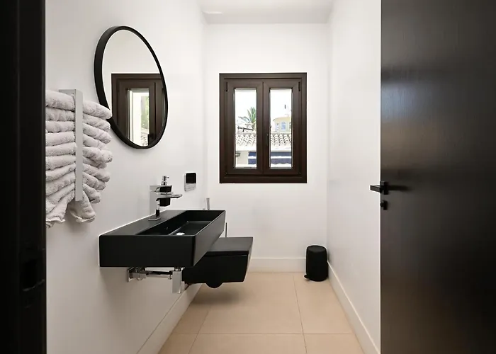 Villa Lioness Exclusive With Pool And Sauna Marbella