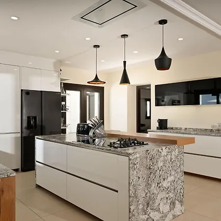 Lioness Exclusive With Pool And Sauna Вілла *