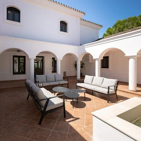 Lioness Exclusive With Pool And Sauna Marbella