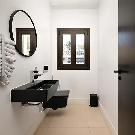 Villa Lioness Exclusive With Pool And Sauna Marbella