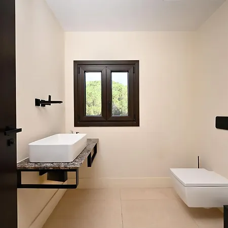 Lioness Exclusive With Pool And Sauna Marbella