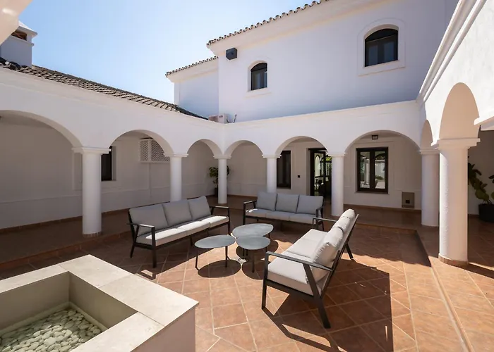 Lioness Exclusive With Pool And Sauna * ماربيا