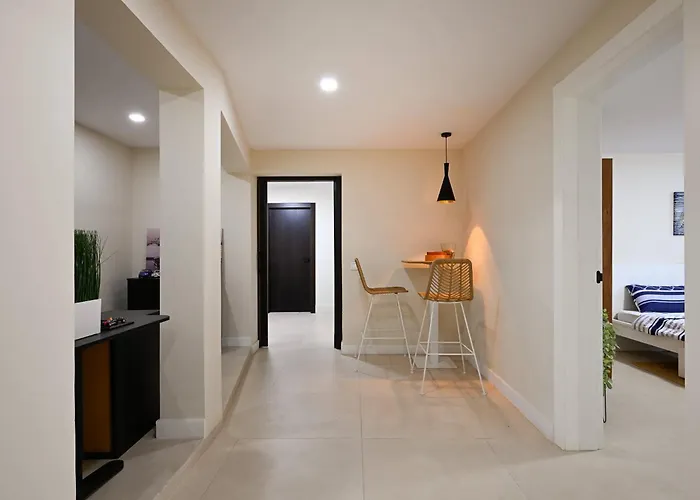 Lioness Exclusive With Pool And Sauna