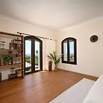 Lioness Exclusive With Pool And Sauna Villa *