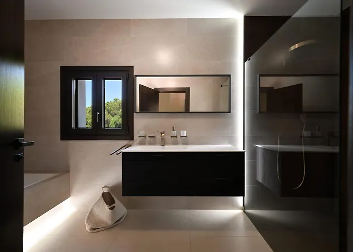 Lioness Exclusive With Pool And Sauna *